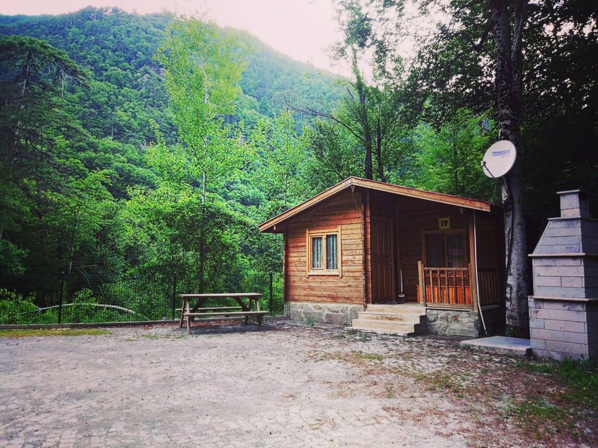 Gasthaus Habitat Mesire Mengen Exterior foto